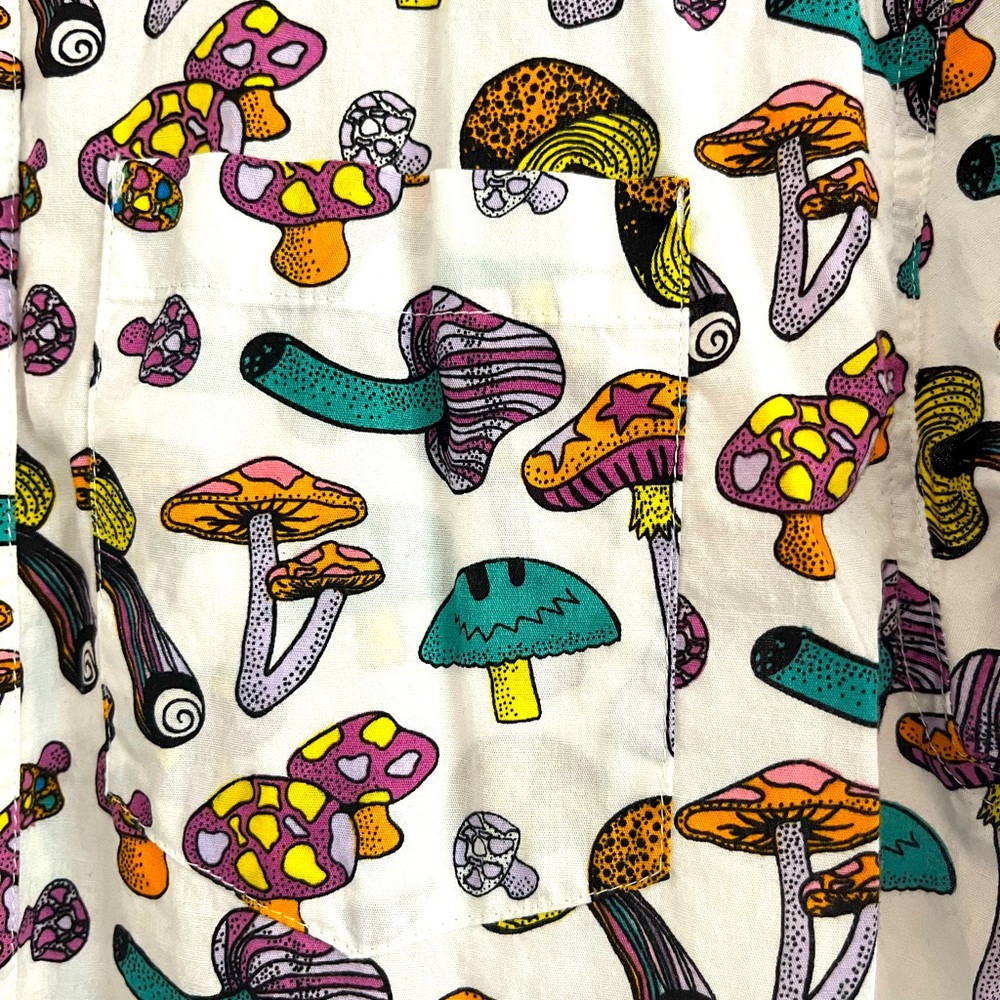 Trippy Mushroom button down